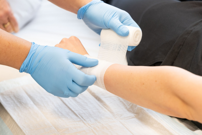 Artzpraxis im GeLo Verbandswechsel